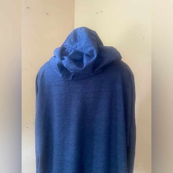 Calvin Klein Blue Long Sleeve Boxy Sweatshirt - Picture 6 of 11